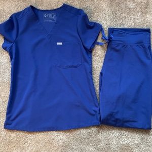 Blue figs scrubs - Caterina scrub top, Livingston pants